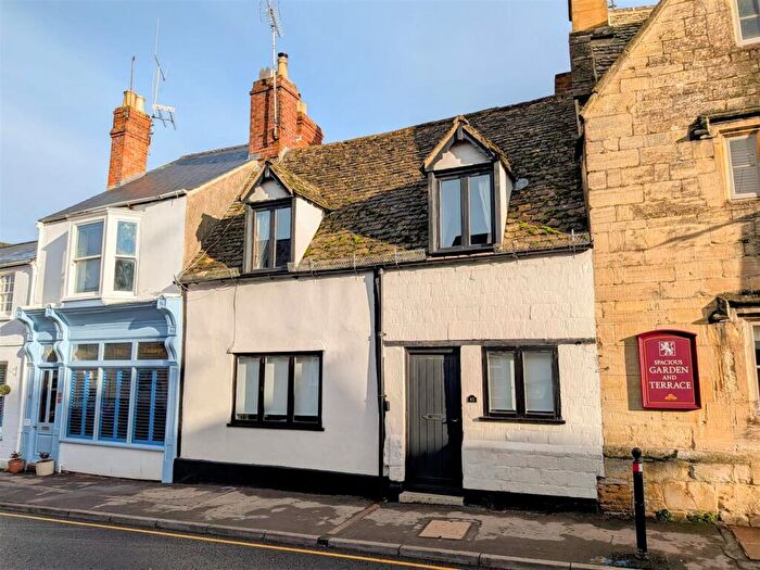 3 Bedroom Cottage For Sale In North Street, Winchcombe, GL54
