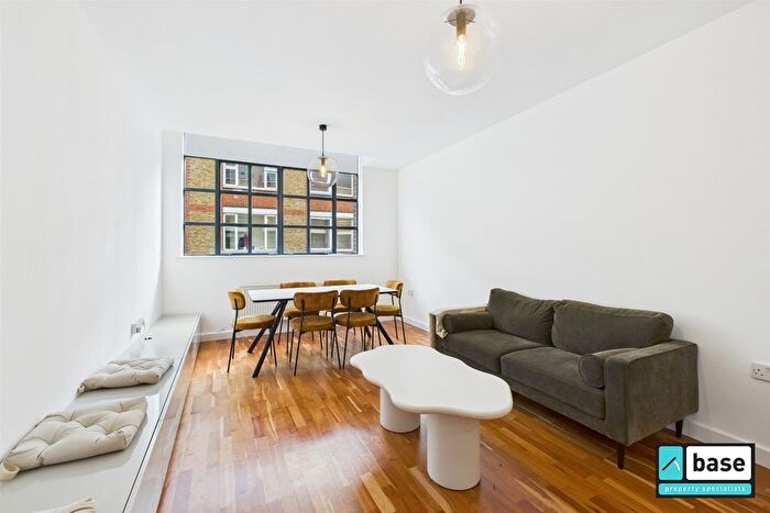 2 Bedroom Flat To Rent In - Boundary Street, London, E2
