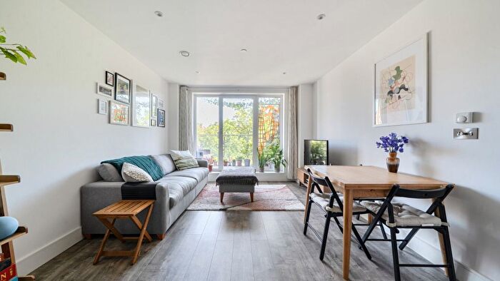 1 Bedroom Flat For Sale In Torridon House, W3