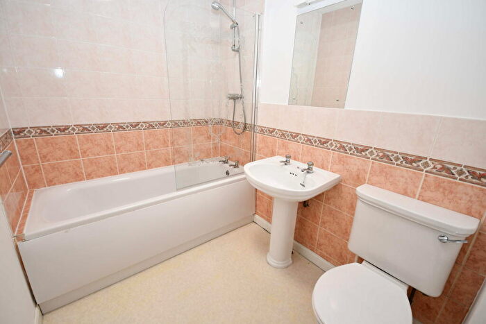 2 Bedroom Detached House To Rent In Golf View Court, Druid Temple Road, Inverness, IV2