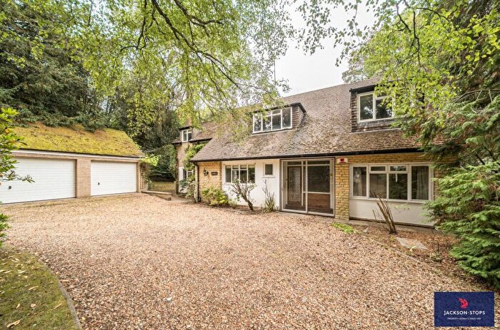4 Bedroom Detached House For Sale In Church Road, Aspley Heath, Bedfordshire, MK17