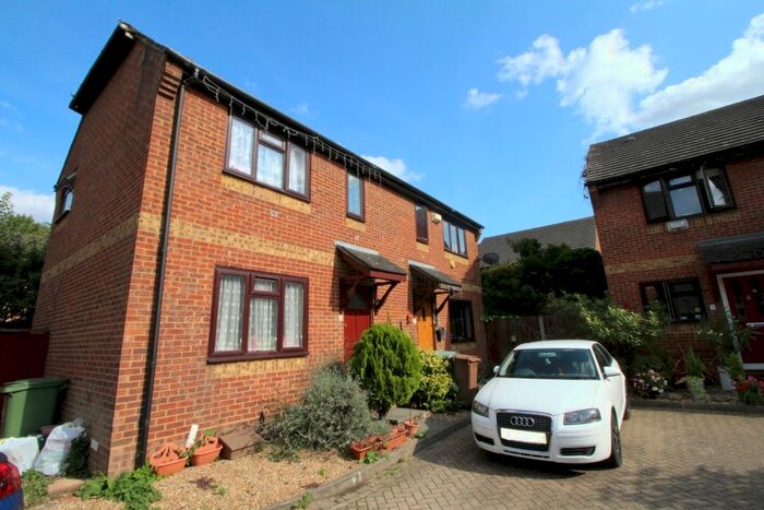 2 Bedroom Detached House To Rent In Lyle Close, Mitcham, Surrey, CR4