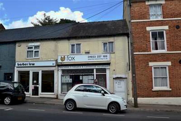 1 Bedroom Flat To Rent In High Street, Wellingborough, NN8