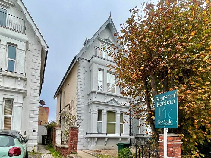 3 Bedroom Maisonette For Sale In New Church Road, Hove, BN3