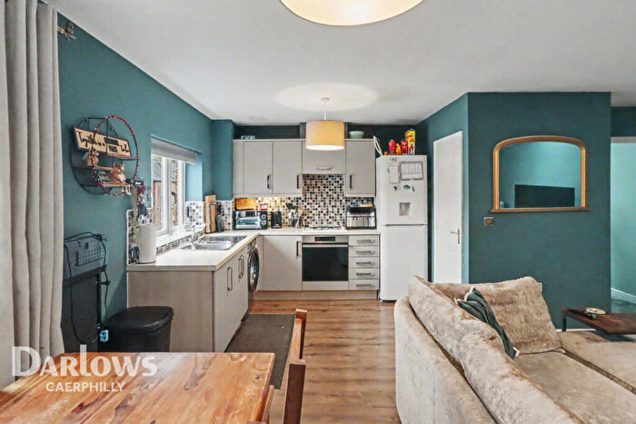 2 Bedroom Coach House For Sale In Bluebell View, Caerphilly, CF83