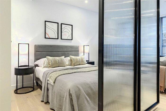 Studio To Rent In Water Street, Canary Wharf, London, Gx, E14