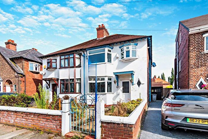 3 Bedroom House For Sale In St. Johns Road, Wirral, CH62