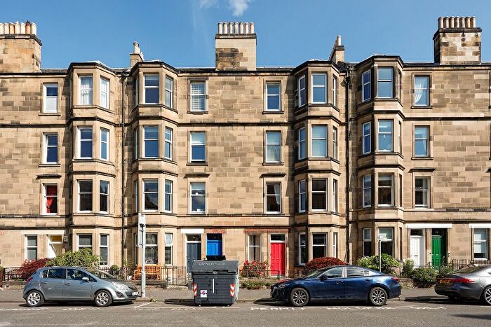 3 Bedroom Flat To Rent In Falcon Avenue, Morningside, Edinburgh, EH10