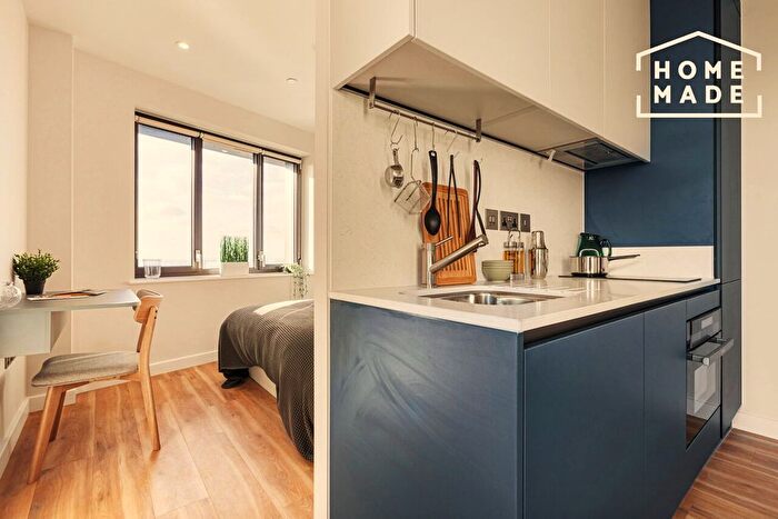 Studio To Rent In Enclave Croydon, CR0