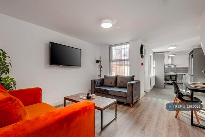 6 Bedroom Terraced House To Rent In Ridley Road, Liverpool, L6