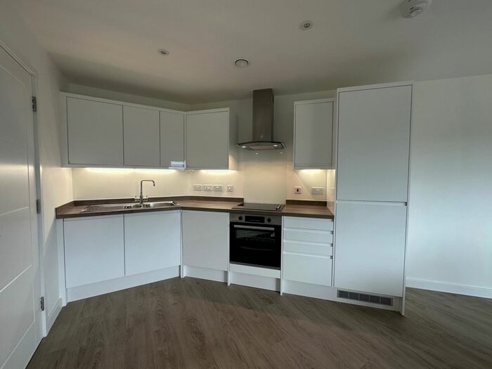 2 Bedroom Flat To Rent In Leacon Road, Ashford, TN23