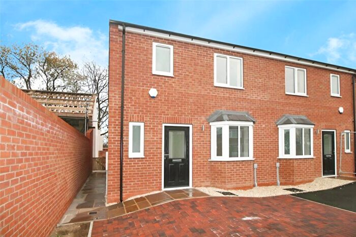 3 Bedroom Semi Detached House To Rent In Oswin Avenue, Doncaster, South Yorkshire, DN4