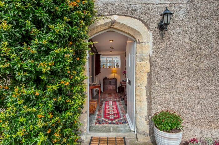 4 Bedroom Semi-Detached House For Sale In Shapway Lane, Stoney Stratton, BA4