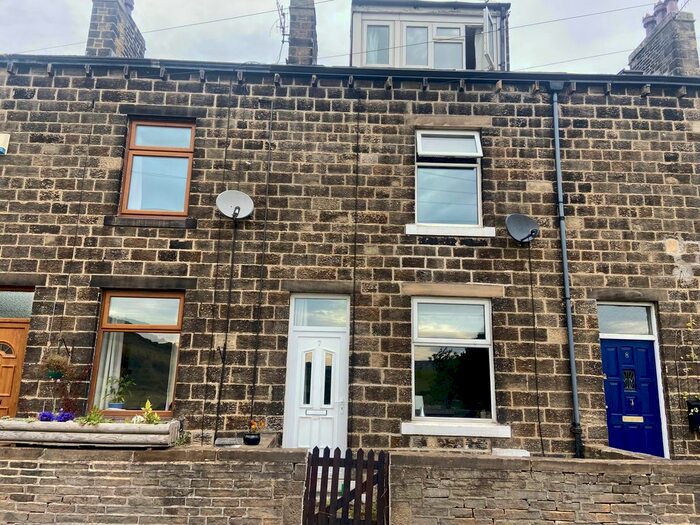 3 Bedroom Terraced House To Rent In Aireside, Cononley, Keighley, BD20