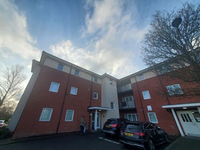 2 Bedroom Flat To Rent In Lorenzo House, Goodmayes, IG3