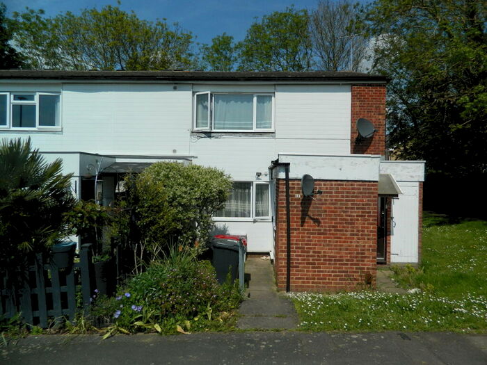 1 Bedroom Maisonette To Rent In Burgett Road, Slough, Berkshire, SL1