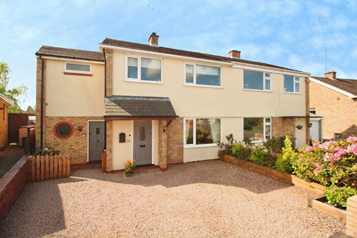 4 Bedroom Semi Detached House For Sale In Kendlewood Road, Broadwaters, Kidderminster, DY10