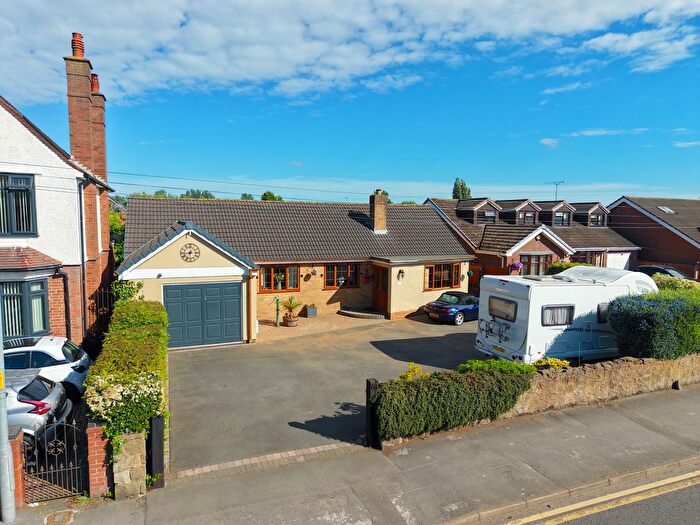 3 Bedroom Detached Bungalow For Sale In Bloxwich Road North, Willenhall, WV12