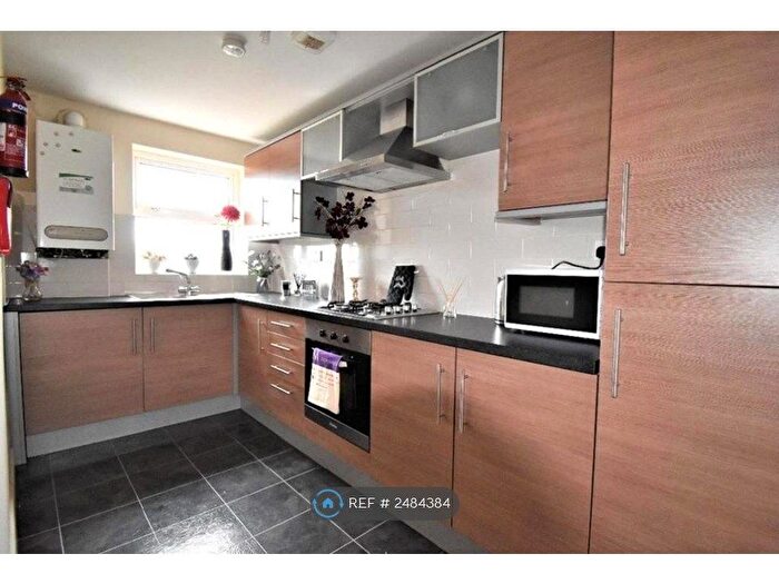 3 Bedroom Flat To Rent In Glossop Road, Sheffield, S10