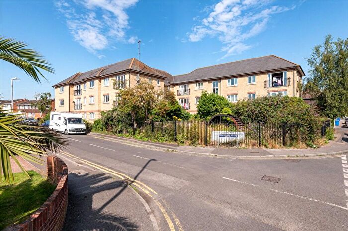 1 Bedroom Apartment To Rent In Church Street, Milton Regis, Sittingbourne, Kent, ME10