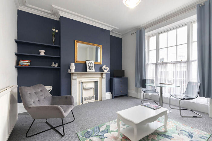1 Bedroom Apartment To Rent In Grosvenor Place South, Cheltenham, GL52