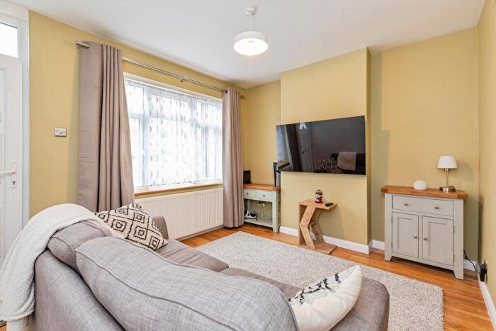 2 Bedroom Terraced House For Sale In Regent Road, Gillingham, Kent, ME7