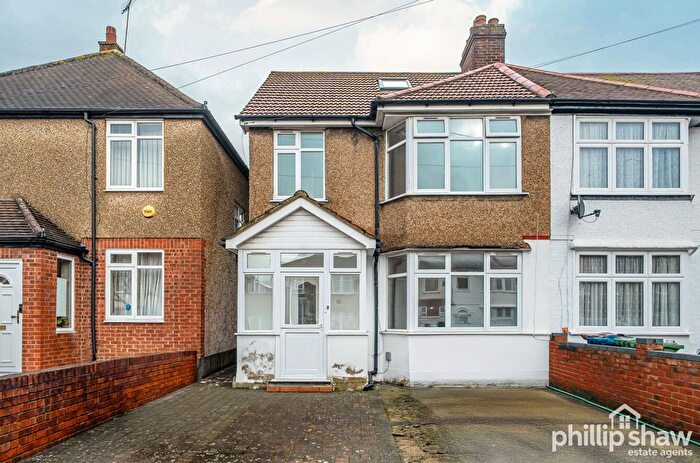 4 Bedroom Semi Detached House For Sale In Brampton Grove, Harrow, HA3