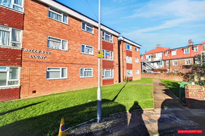 2 Bedroom Flat For Sale In Belle Vue Road, Eastbourne, BN22