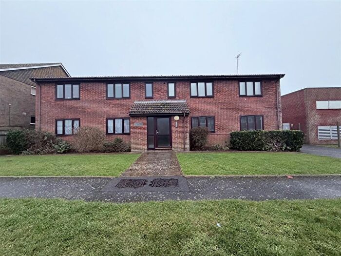 1 Bedroom Property To Rent In Cavell Avenue, Peacehaven, BN10