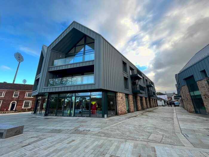 2 Bedroom Flat To Rent In Coal Orchard, Taunton, TA1