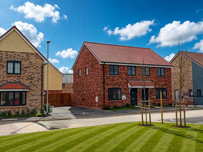 3 Bedroom Semi-Detached House For Sale In Daisy Lane, Kennett, CB8