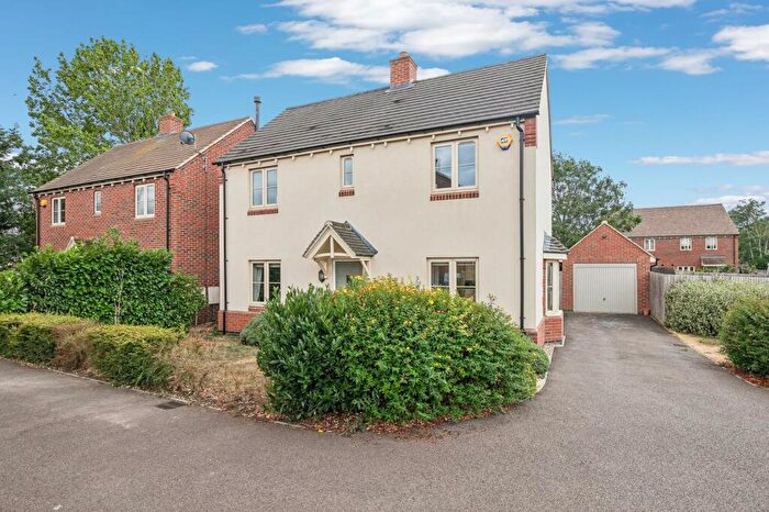 3 Bedroom Detached House For Sale In Windmill View, Houghton Conquest, MK45