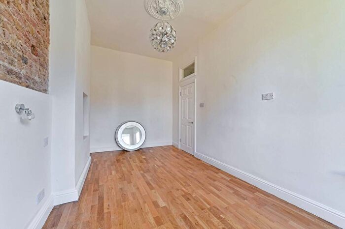 1 Bedroom Flat For Sale In Devonshire Road, Forest Hill, London, SE23