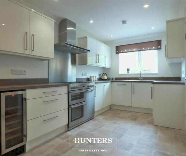 3 Bedroom Semi-Detached House To Rent In Water Park View, Kinsley, WF9