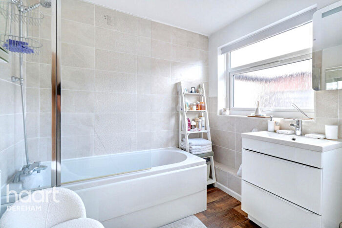 2 Bedroom Detached Bungalow For Sale In St Andrews Close, Holme Hale, IP25