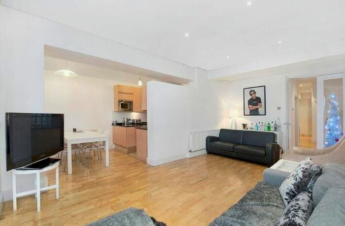 2 Bedroom Flat To Rent In Westbourne Terrace, Hyde Park, London, W2