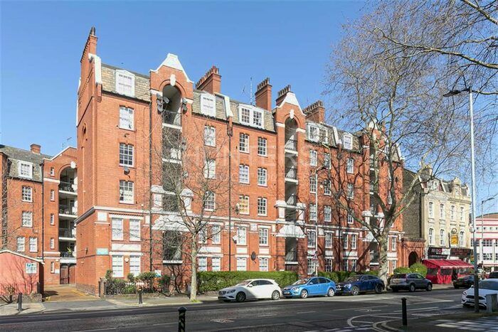 3 Bedroom Flat To Rent In Borough Road, London, SE1