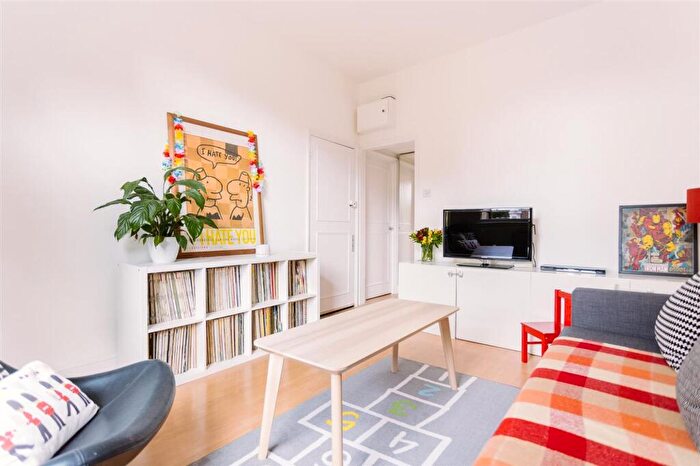 2 Bedroom Flat To Rent In Florence Road, Stroud Green, N4