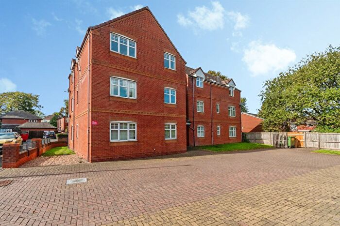 2 Bedroom Flat For Sale In Dudley Road, Tipton, DY4