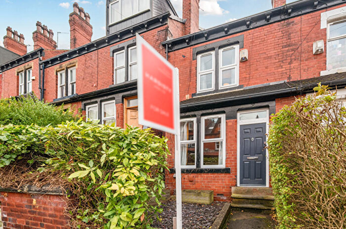 4 Bedroom Terraced House For Sale In De Lacy Mount, Leeds, West Yorkshire, LS5