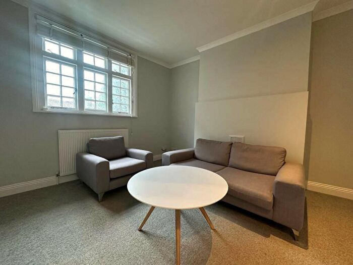 2 Bedroom Flat To Rent In Wooler Street, Walworth Village, London, SE17