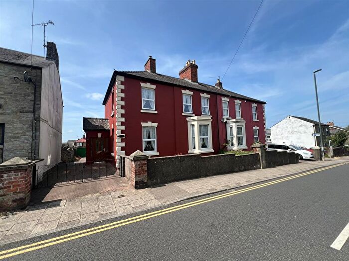 3 Bedroom Semi-detached House For Sale In Belle Vue Road, Cinderford, GL14