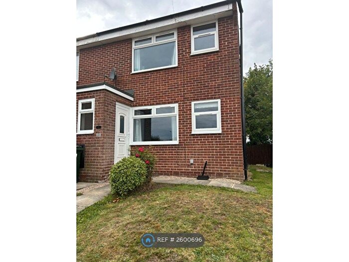 1 Bedroom Flat To Rent In Forrester Close, Flanderwell, Rotherham, S66