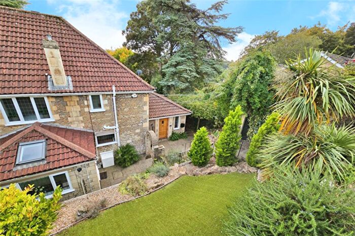 4 Bedroom Semi Detached House For Sale In Priory Park, Bradford On Avon, BA15