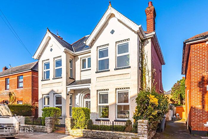 5 Bedroom Detached House For Sale In Langton Road, Bournemouth, BH7