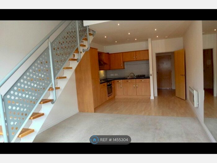 2 Bedroom Flat To Rent In Albert Road, Plymouth, PL2