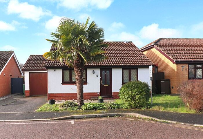 2 Bedroom Detached Bungalow For Sale In Garratt Close, Hedge End, SO30