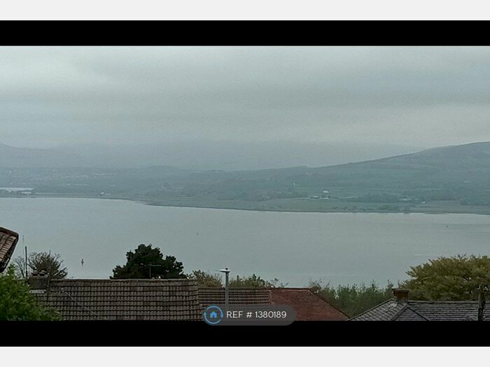 3 Bedroom Flat To Rent In Castlehill Avenue, Port Glasgow, PA14