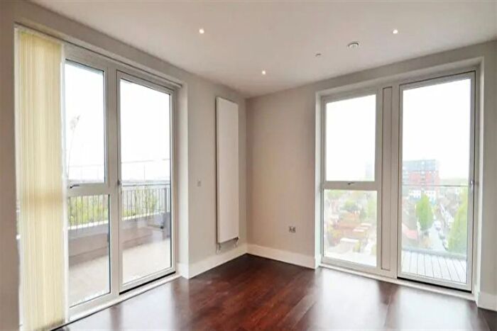 1 Bedroom Flat To Rent In The Penthouse, Samuelson House, Merrick Road, Southall, Ealing, London, UB2