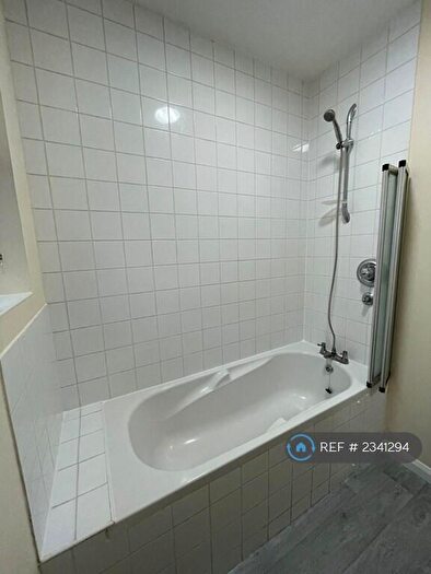 1 Bedroom Flat To Rent In Worplesdon Road, Guildford, GU2